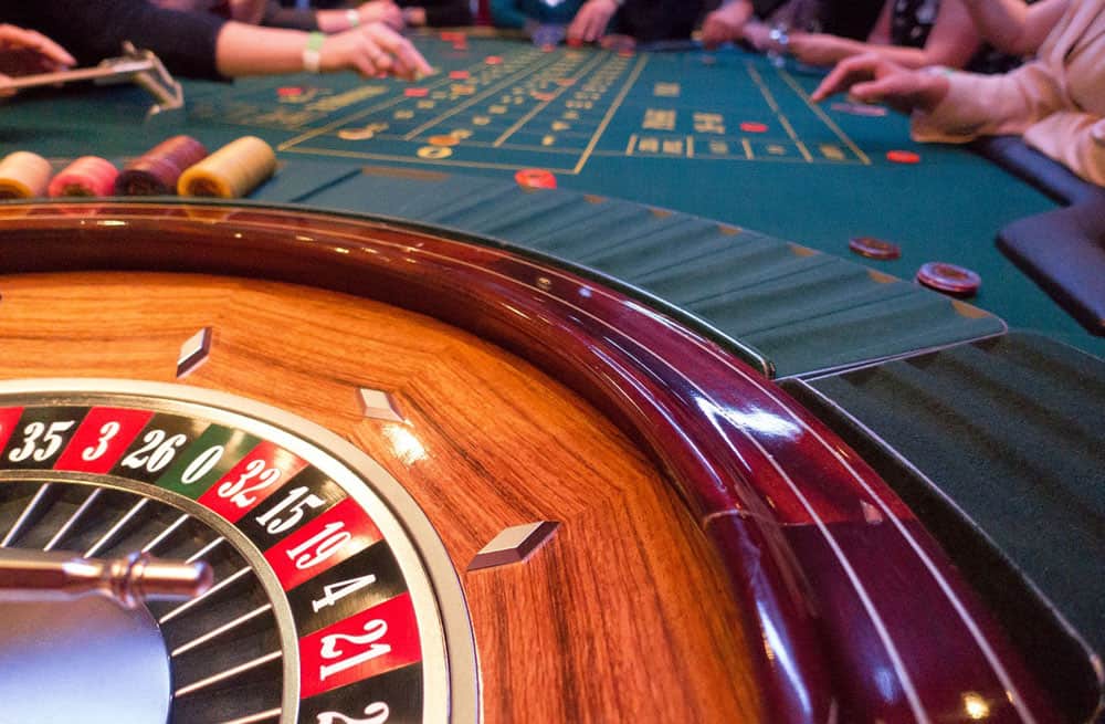 Afstresning inden brylluppet; roulette og casino